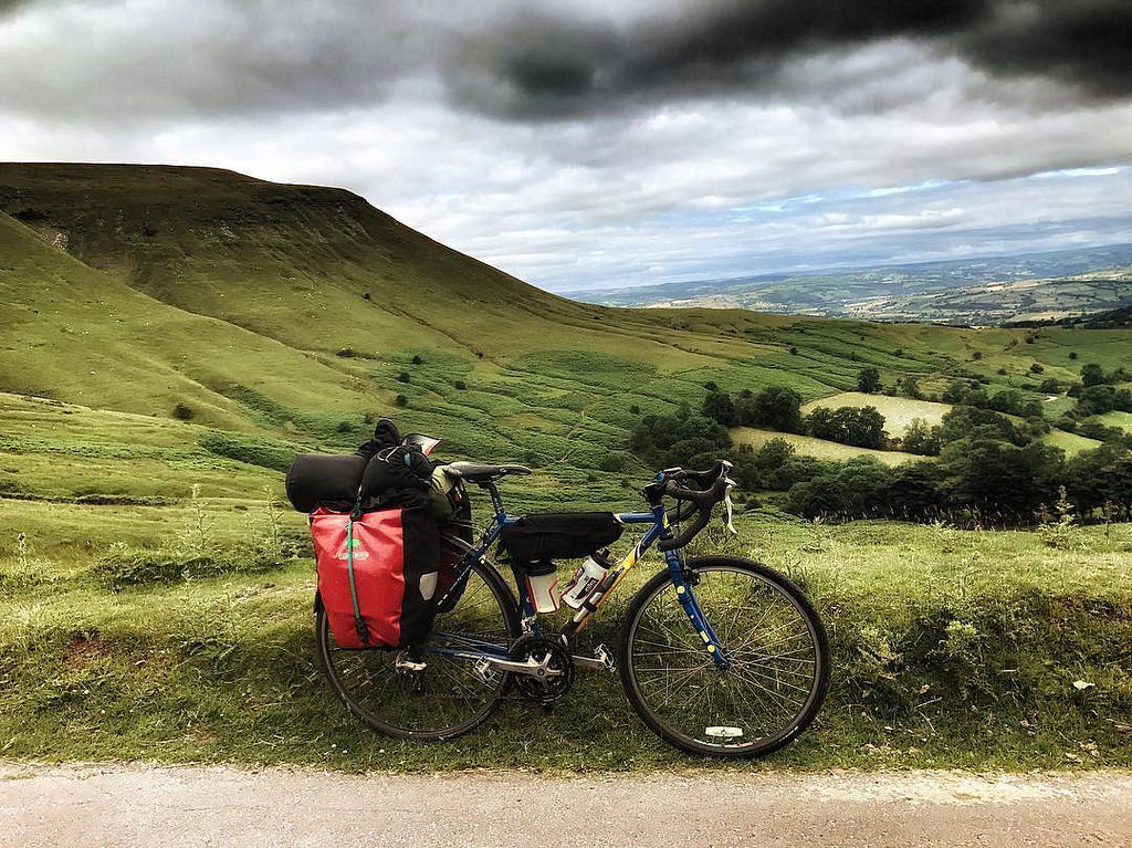 Cycle Touring in Wales - Gospel Pass